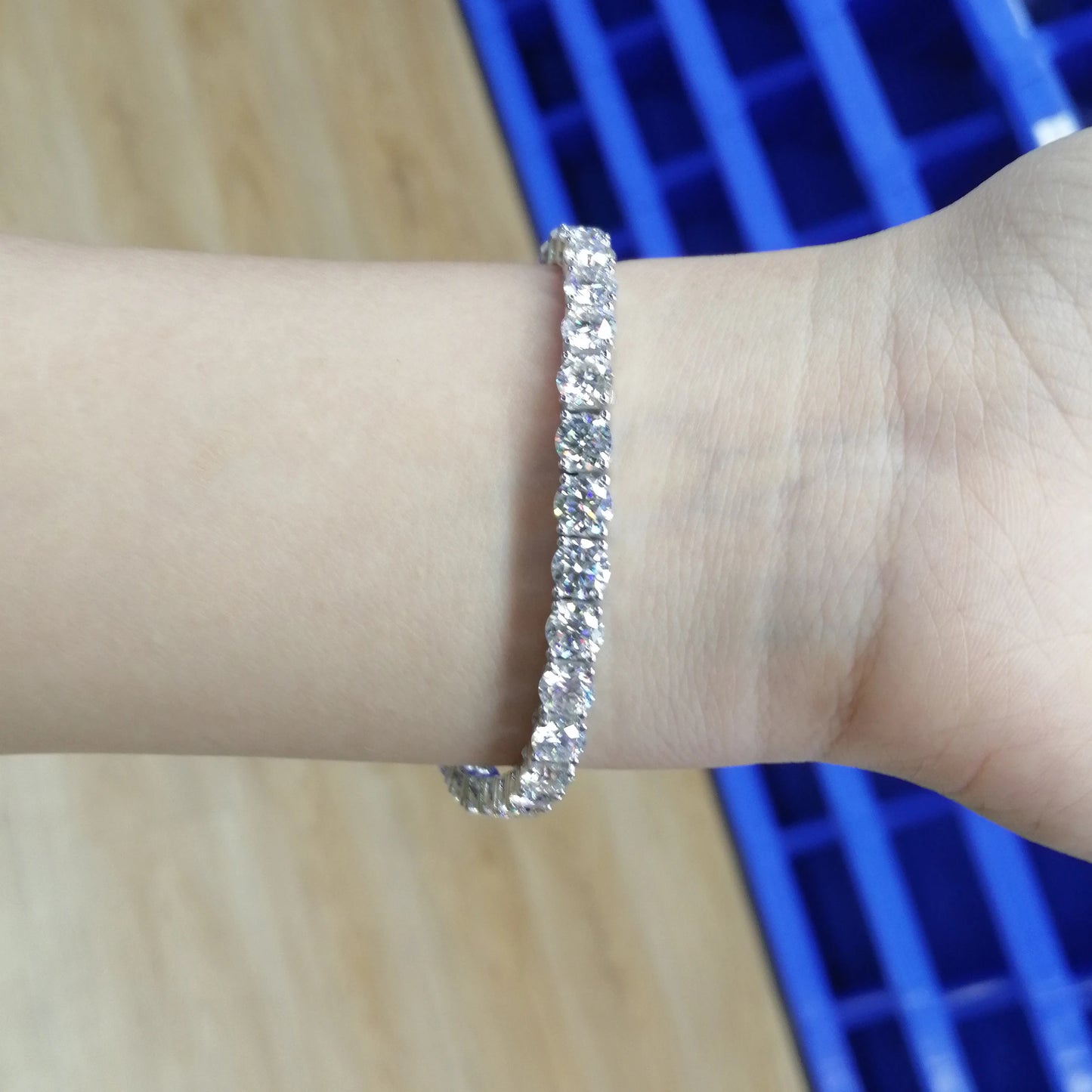 EWYA 925 Sterling Silver Moissanite Bracelet 0.1ct 3mm D VVS1 Diamond with GRA for Women Sparkling Wedding Party Fine Jewelry