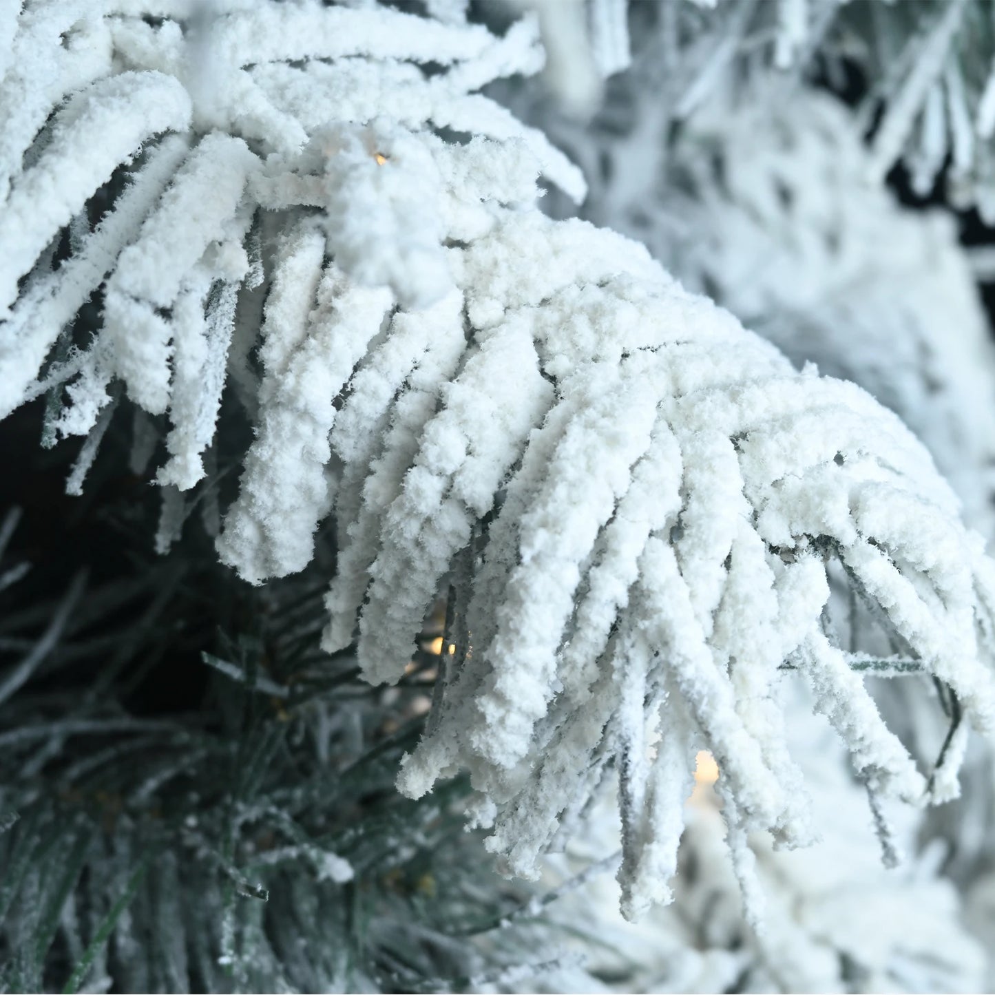 Electronic Artificial Flocking Christmas Tree With Ball Lights