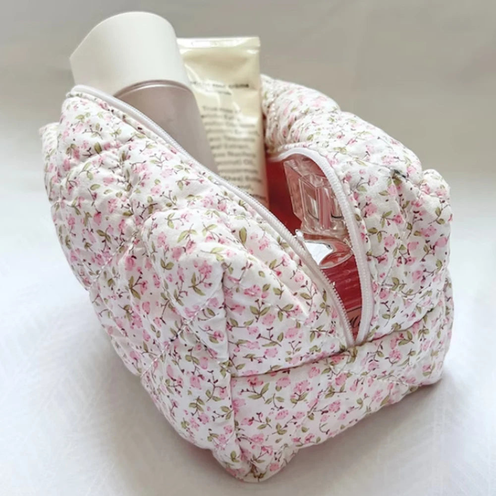 Shunmaii Floral Large Capacity Cosmetic Organizer Bag Portable Makeup Pouch