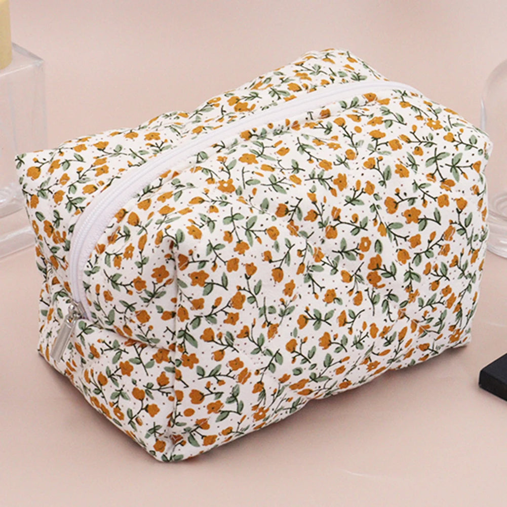 Shunmaii Floral Large Capacity Cosmetic Organizer Bag Portable Makeup Pouch