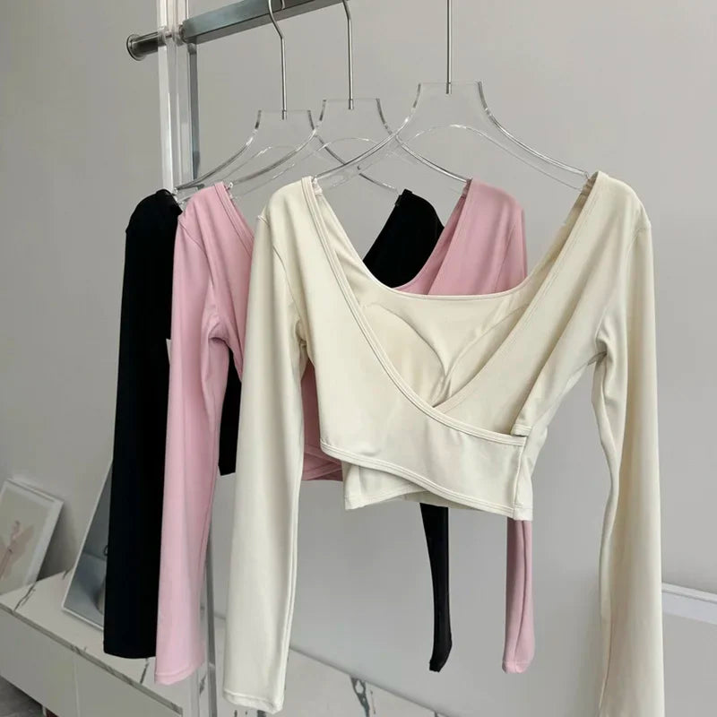 Women Seamless Breathable Long Sleeve Yoga Top For Running Workouts